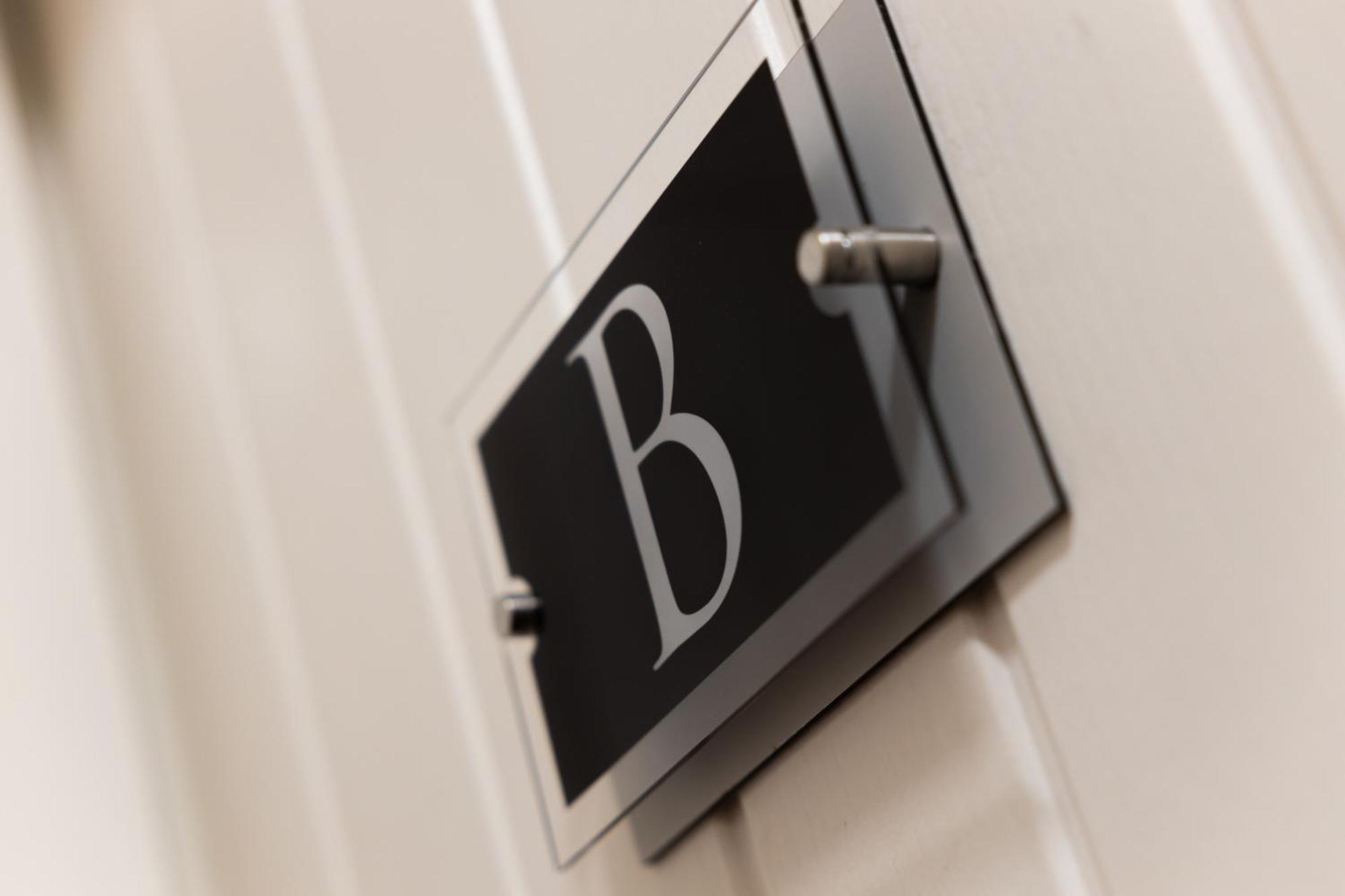 Violet Suite Apartments Londonderry Exterior foto